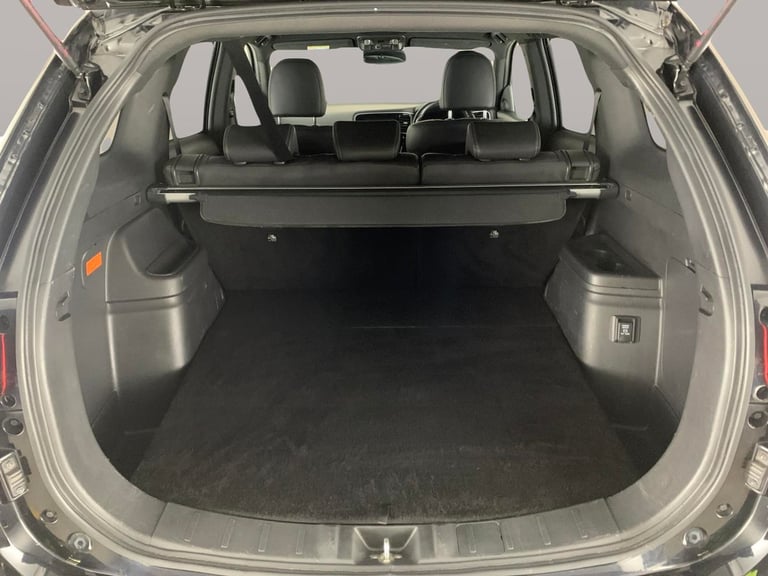 2019 Mitsubishi Outlander 2.4h TwinMotor 13.8kWh Dynamic SUV 5dr Petrol Plug-in Hybrid CVT 4WD Eu...