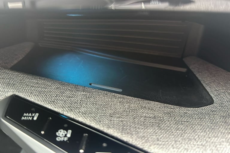  Peugeot E 3008 73kwh Gt Suv 5dr Electric Auto 210 Ps Electric