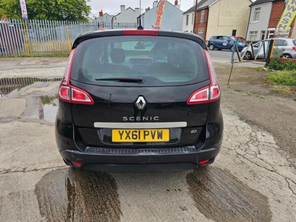 2011 Renault Scenic 1.5 dCi 110 Dynamique TomTom 5dr MPV Diesel Manual