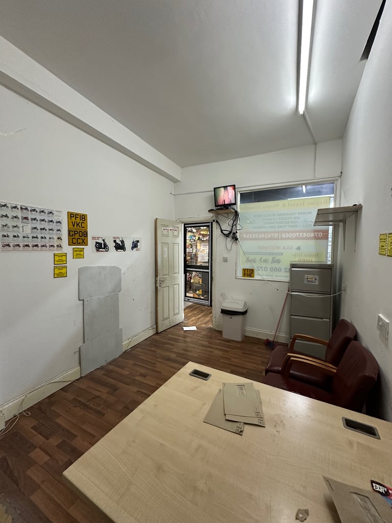 🏢 SPACIOUS OFFICE SPACE TO LET – WHITECHAPEL E1 (GROUND FLOOR REAR) 🌟