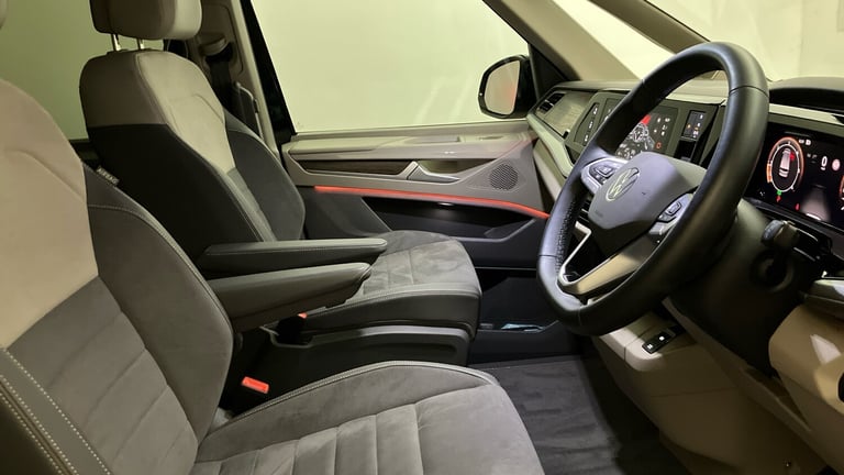 2025 Volkswagen Multivan 2.0 TDI Style 5dr LWB DSG Diesel Estate Estate Diesel Automatic