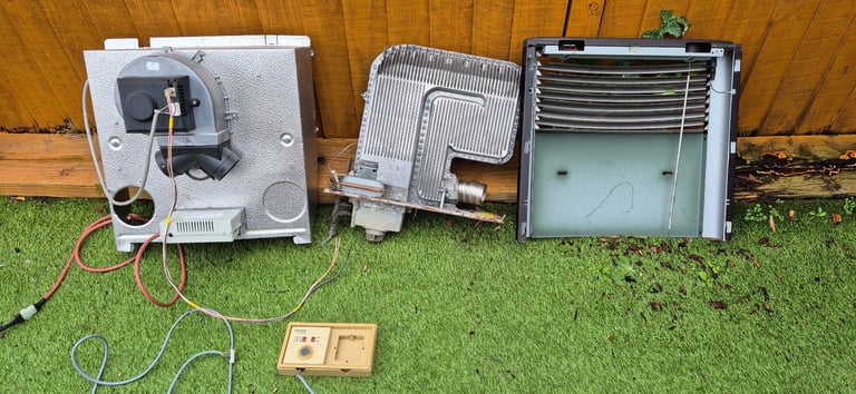 TRUMA TRUMATIC S3002P ULTRAHEAT gas and electric space heater for camper caravan motorhome.