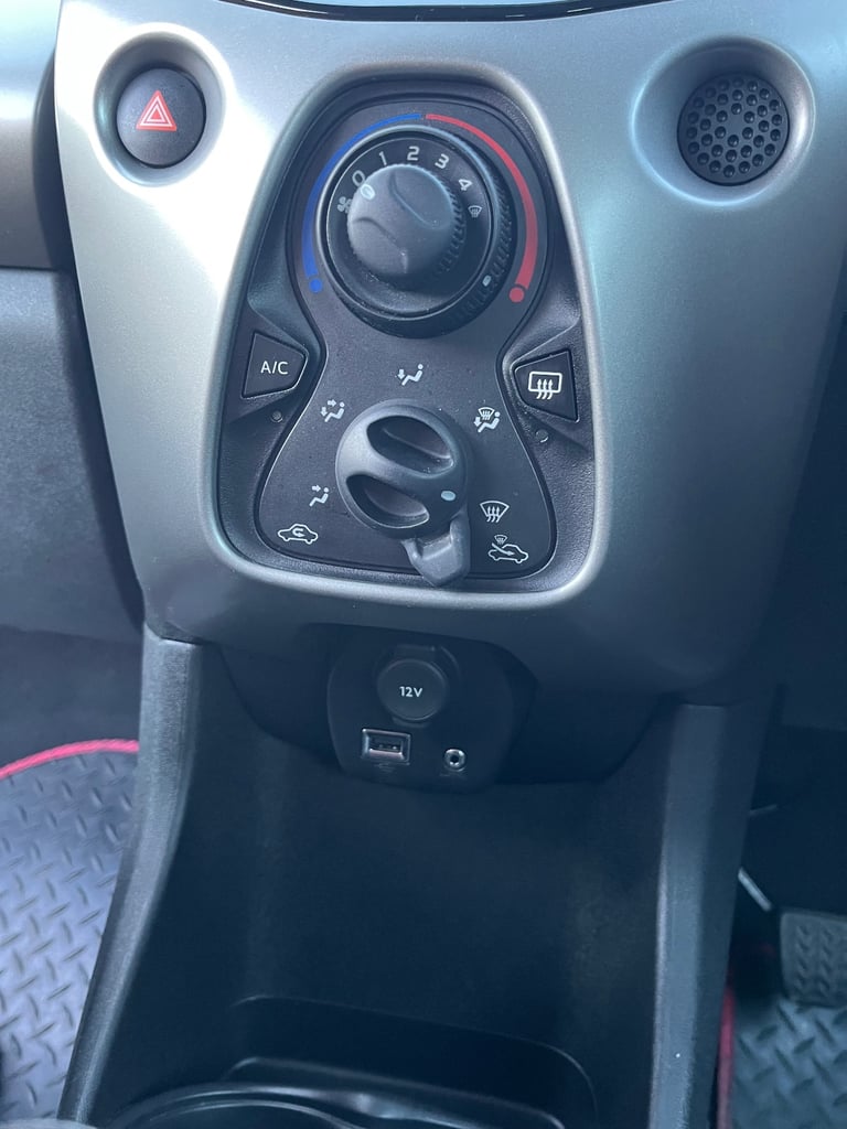 Citroen C1 Feel Vti 2016 998cc 3 Doors ULEZ Compliant Low Mileage