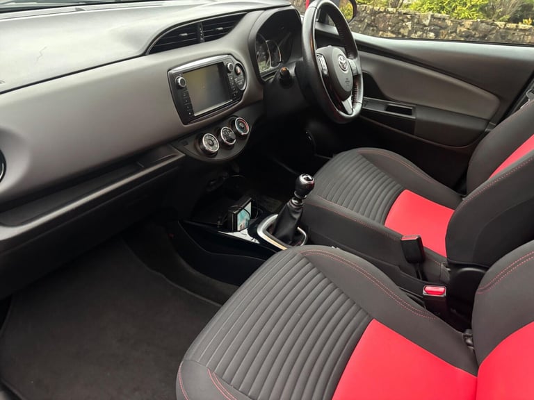 2015 Toyota Yaris 1.33 Dual VVT-i Sport Euro 5 5dr Euro 5 HATCHBACK Petrol Manual