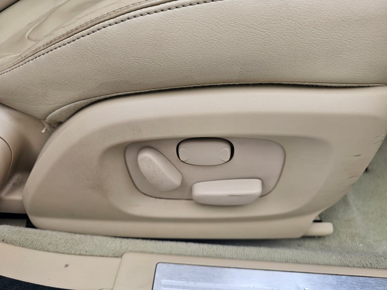 2012 Jaguar XF 2.2d [200] Premium Luxury 4dr Auto SALOON Diesel Automatic