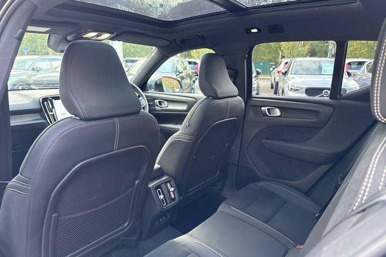 2022 Volvo XC40 2.0 B4 MHEV Ultimate SUV 5dr Petrol Hybrid DCT Auto Euro 6 (s/s) (197 ps) ESTATE ...