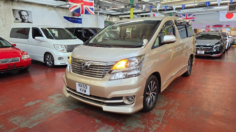 image for 2009 Toyota Vellfire 2.4 automatic 8 seats ulez free MPV Petrol Automatic