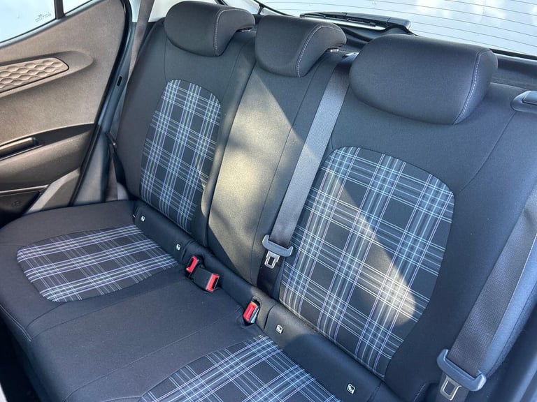 2024 Hyundai i10 1.0 Premium Hatchback 5dr Petrol Auto Euro 6 (s/s) (63 ps) Hatchback PETROL Auto...