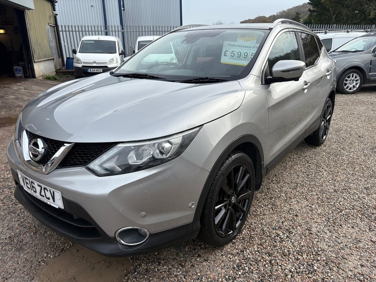 2016 Nissan Qashqai 1.5 dCi Tekna 5dr HATCHBACK Diesel Manual