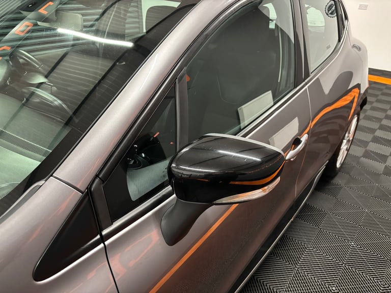 2015 Renault Clio 1.2 16V Dynamique Nav 5dr HATCHBACK Petrol Manual