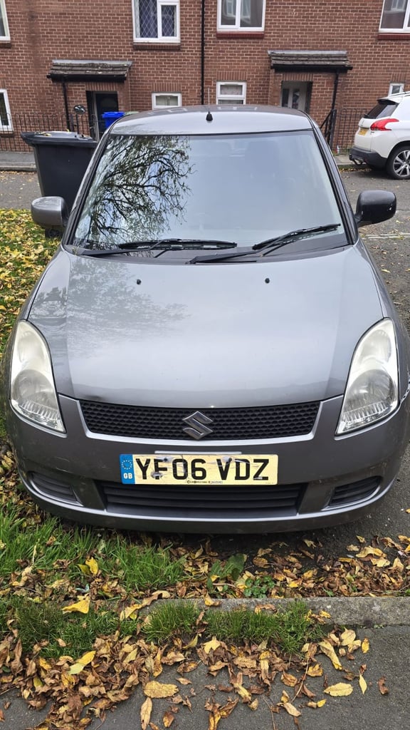 Suzuki, SWIFT, Hatchback, 2006, Manual, 1328 (cc), 5 doors