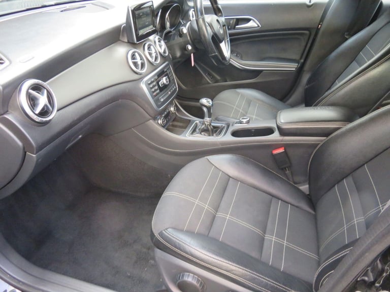 2013 Mercedes-Benz CLA 1.6 CLA180 Sport Coupe Euro 6 (s/s) 4dr SALOON Petrol Manual