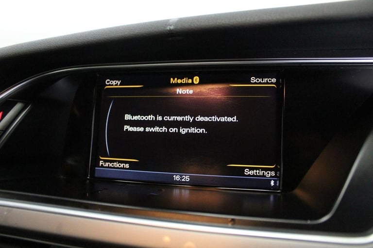AUDI A4 2.0 TDI SE Technik quattro Euro 5 (s/s) 4dr 2013