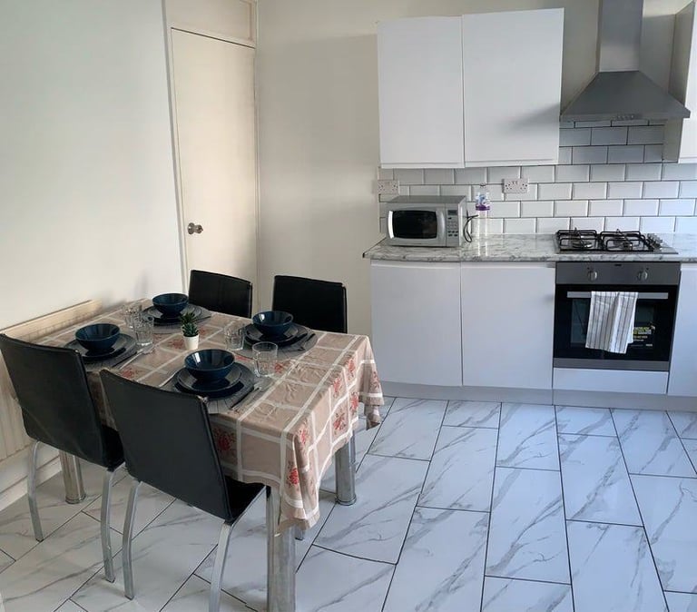 💫 SPACIOUS DOUBLE ROOM TO RENT NEAR ALDGATE 