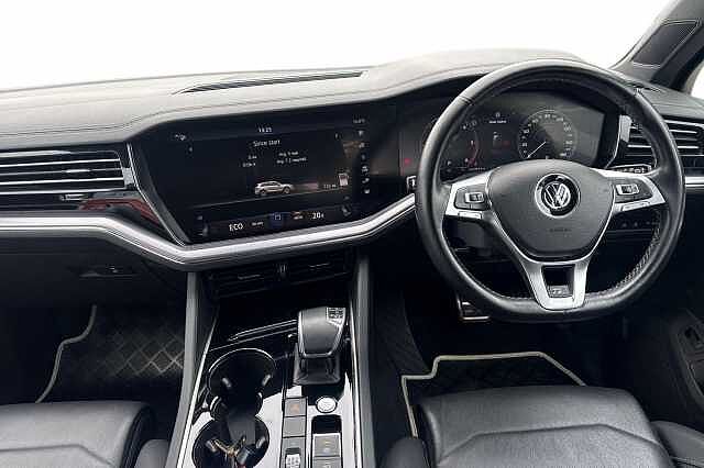 2018 Volkswagen Touareg 3.0 V6 TDI 4Motion R-Line Tech 5dr Tip Auto 4x4 Diesel Automatic