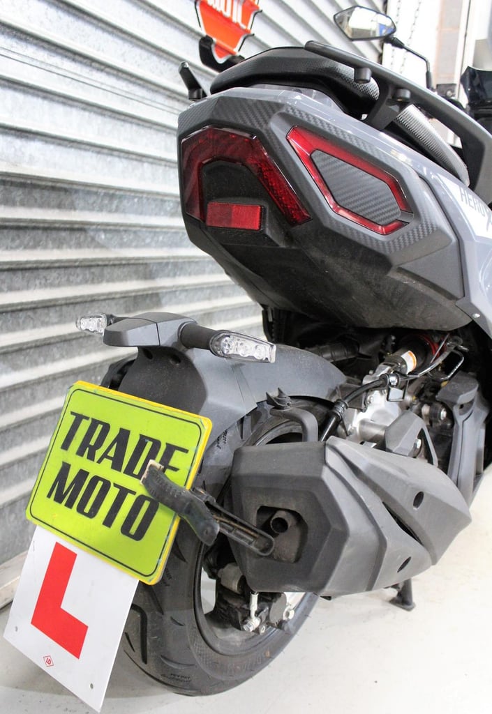 2023 23 SINNIS LH 125 T-22 HERO X GREY LEARNER LEGAL SCOOTER 540 MILES TRADESALE