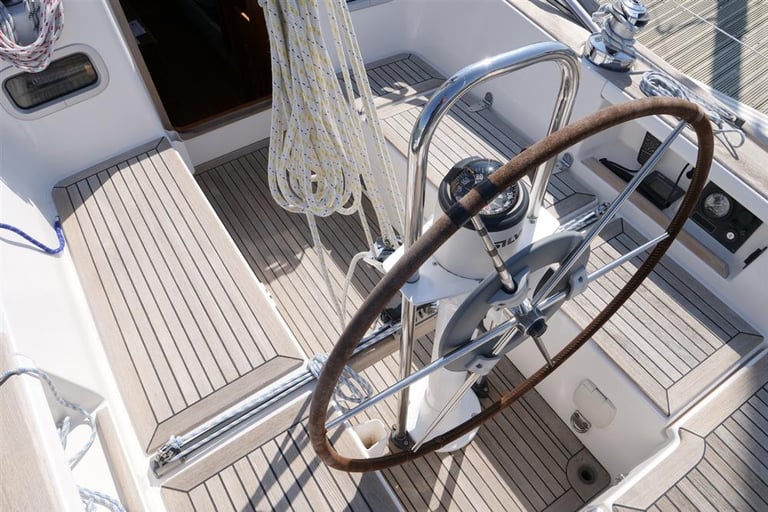 HALLBERG RASSY 342 CRUISING YACHT. (The Bentley of Sailing yachts.)