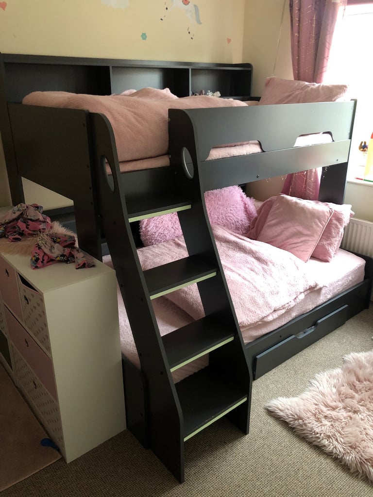bunk bed