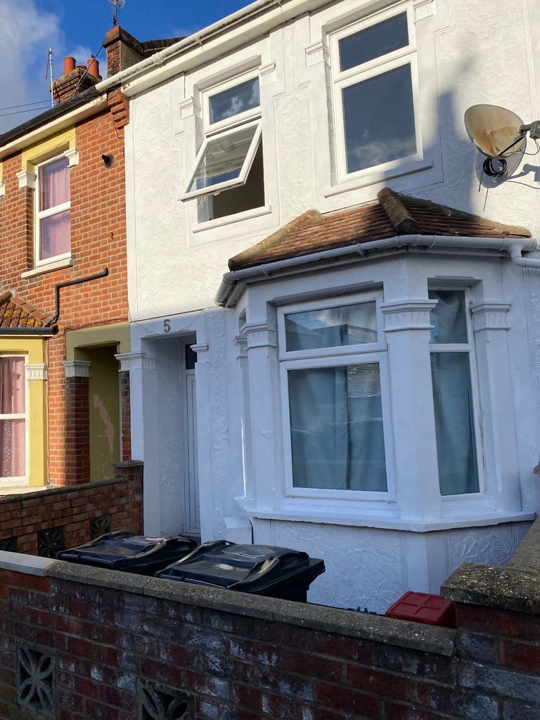 3 bed terrace house to let 
