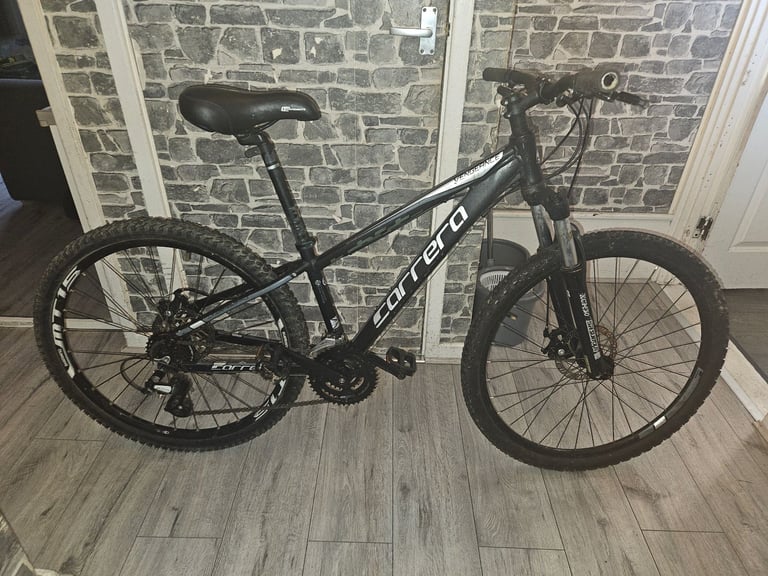 Carrera vengeance mountain bike