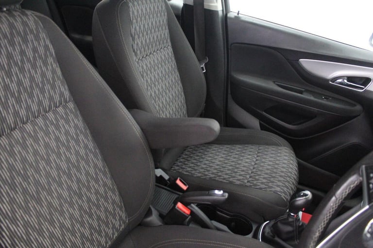 VAUXHALL MOKKA 1.6 CDTi Exclusiv 2WD Euro 6 (s/s) 5dr 2015