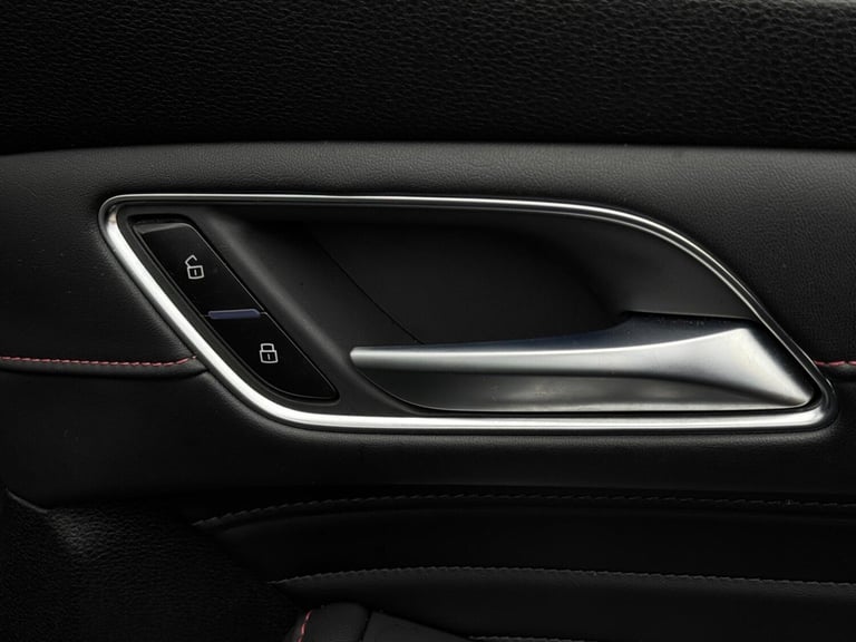 2021 MG MG HS 1.5 T-GDI 16.6kWh Exclusive Auto Euro 6 (s/s) 5dr ESTATE Petrol/Electric Hybrid Aut...