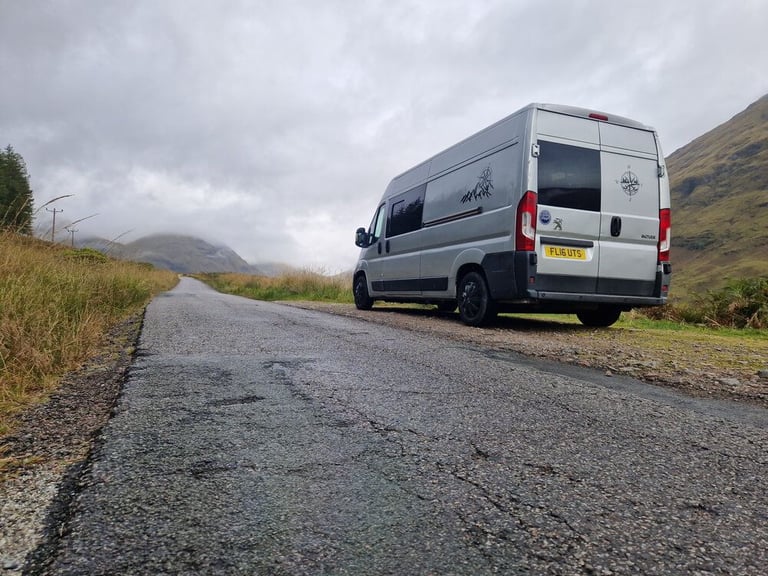 Campervan Peugeot Boxer 2016 off-grid solar panel shower toilet heating high finish