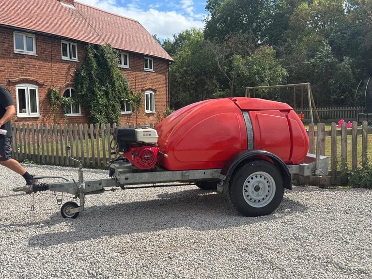 Western pressure washer bowser 1000L Honda GX340 engine Honda GX390 jet wash towable 