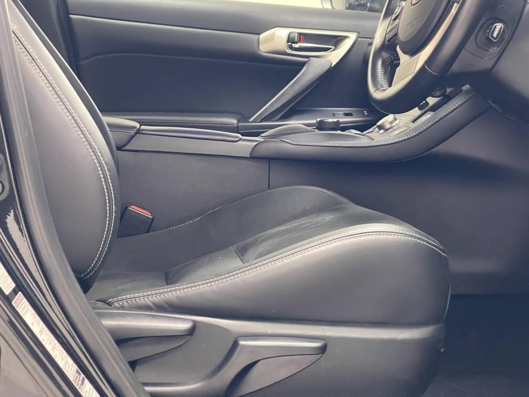  Lexus CT 1.8 200h Luxury CVT Euro 6 (s/s) 5dr Petrol/Electric Hybrid Automatic