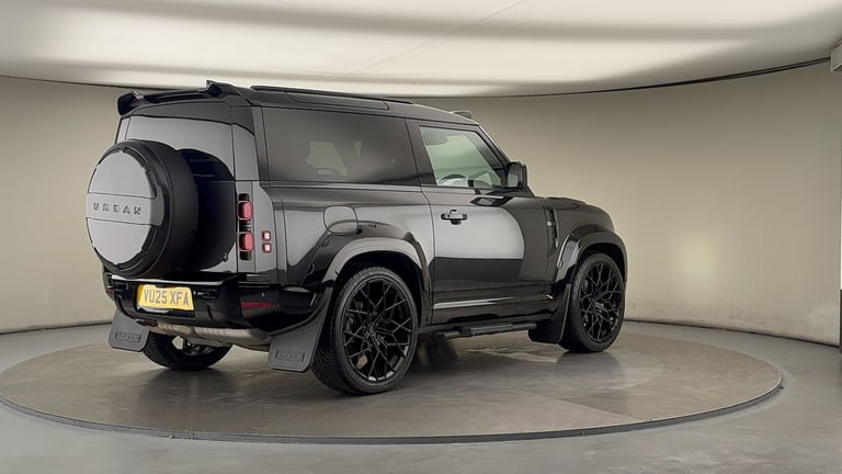 2025 Land Rover Defender 3.0 D250 X-Dynamic SE 90 3dr Auto ESTATE DIESEL Automatic