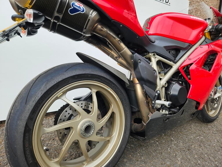 Ducati 1198s perfect example 