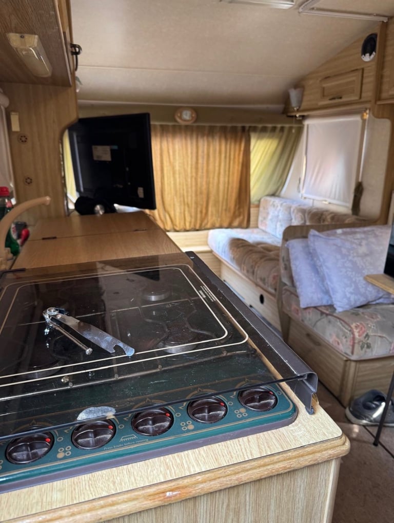 Elddis 4 Birth Caravan 