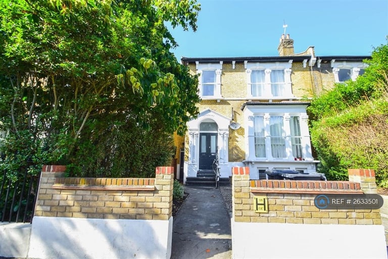 1 bedroom flat in Evering Road, London, E5 (1 bed) (#2633501)