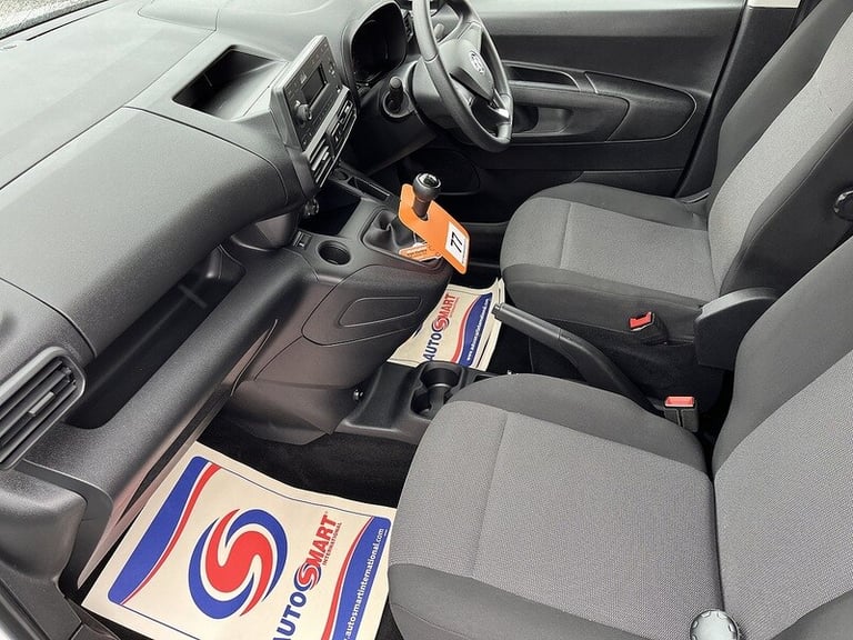 2022 Vauxhall Combo Turbo D 2300 Dynamic Panel Van Diesel Manual