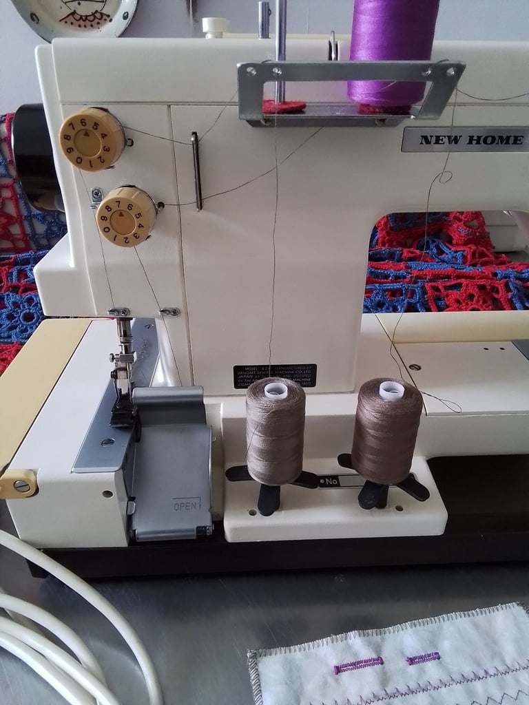 Janome New Home Combi sewing machine and overlocker combined