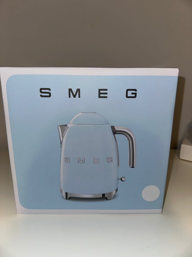 image for Smeg kettle - white