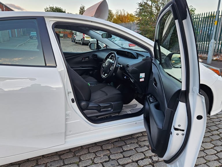 2020 Toyota Prius 1.8 Hybrid Automatic 5dr 5 Seats Hatchback Petrol/Electric Hybrid Automatic