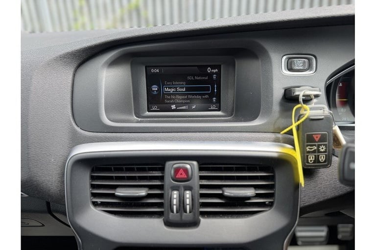 2013 Volvo V40 D2 R-Design Hatchback Diesel Automatic