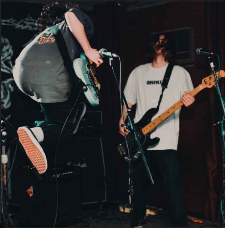 I’M LOOKING FOR MUSICIANS