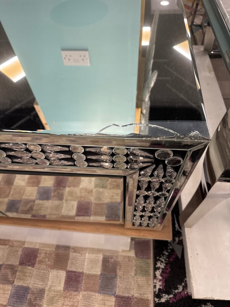 Crushed glass tv unit reduced ex display 