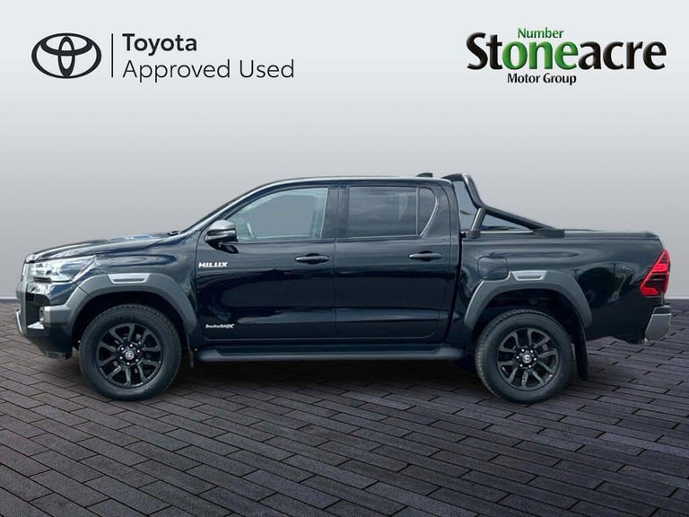 2024 Toyota Hilux 2.8 D-4D Invincible X Pickup Double Cab 4dr Diesel Auto 4WD Euro 6 (s/s) (2 PIC...