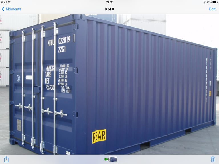 20 ft storage containers to rent in secure gated yard Swanley  kent