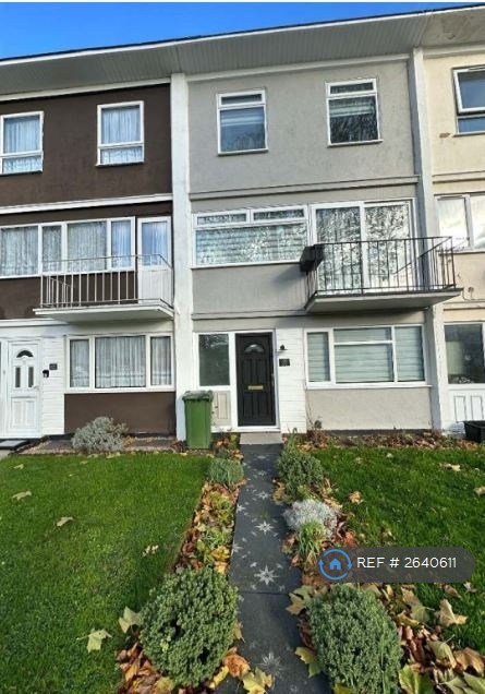 3 bedroom house in Long Riding, Basildon, SS14 (3 bed) (#2640611)
