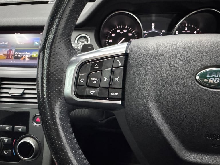 2017 Land Rover Discovery Sport 2.0 TD4 HSE Dynamic Lux Auto 4WD Euro 6 (s/s) 5dr ESTATE Diesel A...