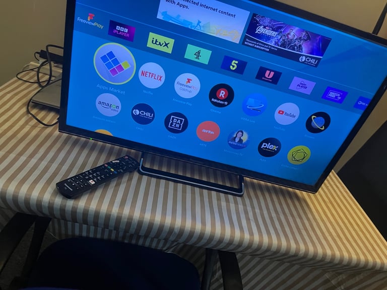 image for Panasonic 32 inch smart tv wifi HDR10 Freeview play/HD Netflix YouTube 