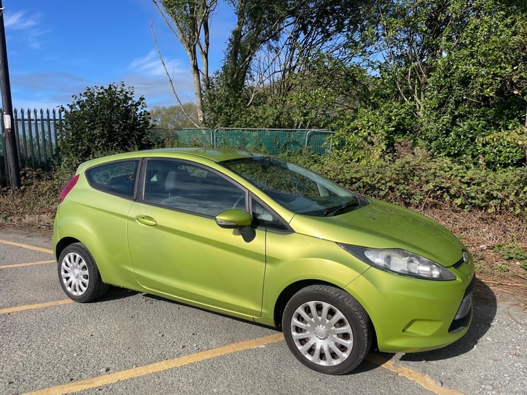 FORD FIESTA 1.2 STYLE 58 REG GREEN 3 DOOR 12 MONTHS MOT LOW INSURANCE 48+MPG