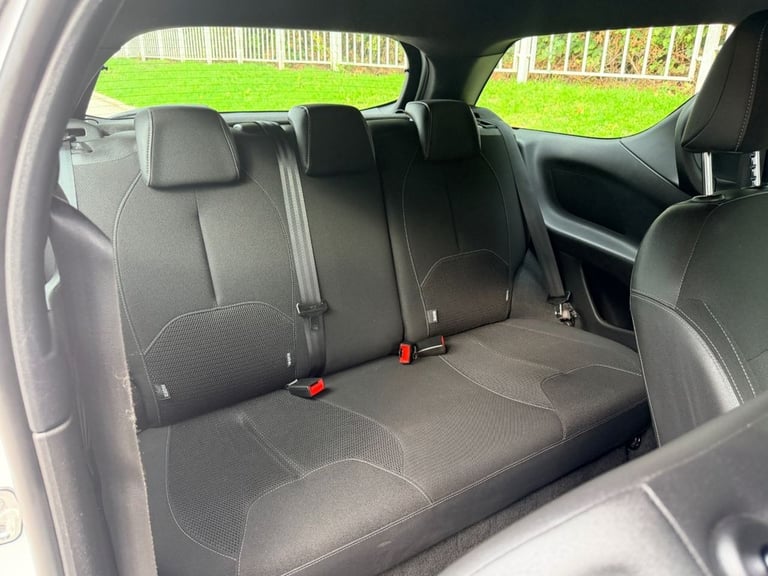 2017 DS Automobiles DS 3 1.2 PureTech Chic Hatchback 3dr Petrol Manual Euro 6 (82 ps) Hatchback P...