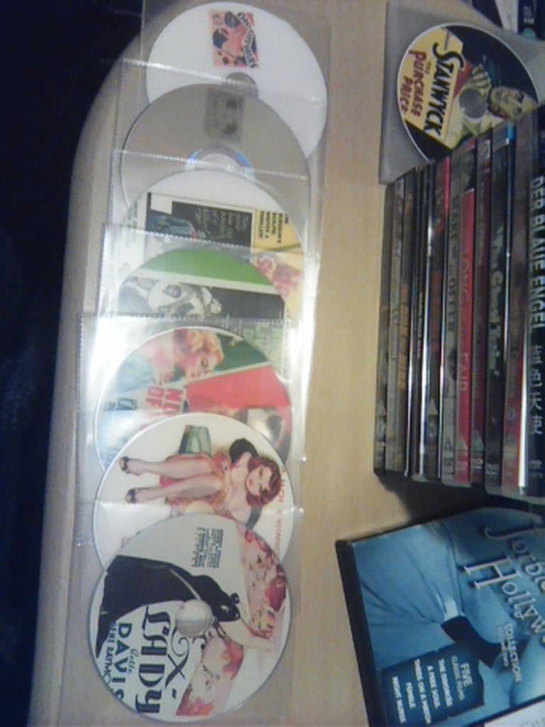 £10 OFF + NEW INFO! DVD Job Lot #3 Classic Movies x20 in cases + 33 in sleeves + FREE BONUSES