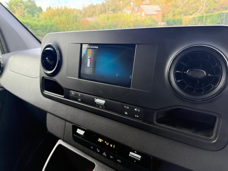 2022 Mercedes-Benz Sprinter 2.0 315 CDI Premium FWD L2 H2 Euro 6 (s/s) 5dr PANEL VAN Diesel Manual