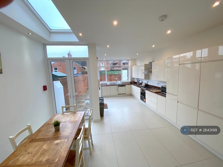 image for 5 bedroom house in Monks Rd, Exeter, EX4 (5 bed) (#2643199)